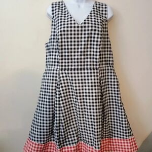 Eloquii Womens Draper James Black and White Gingham Dress with Pink Hem